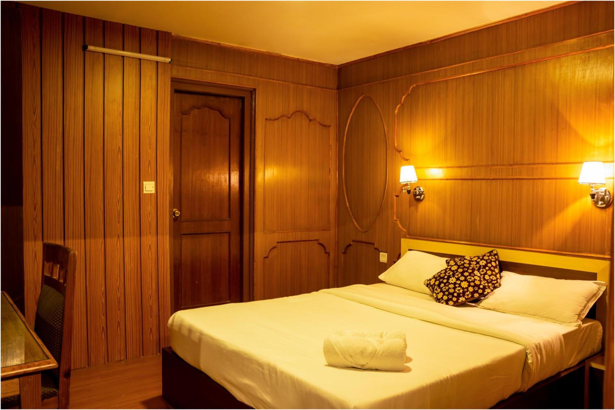 Nag Pukhu Guest House Бхактапур Экстерьер фото