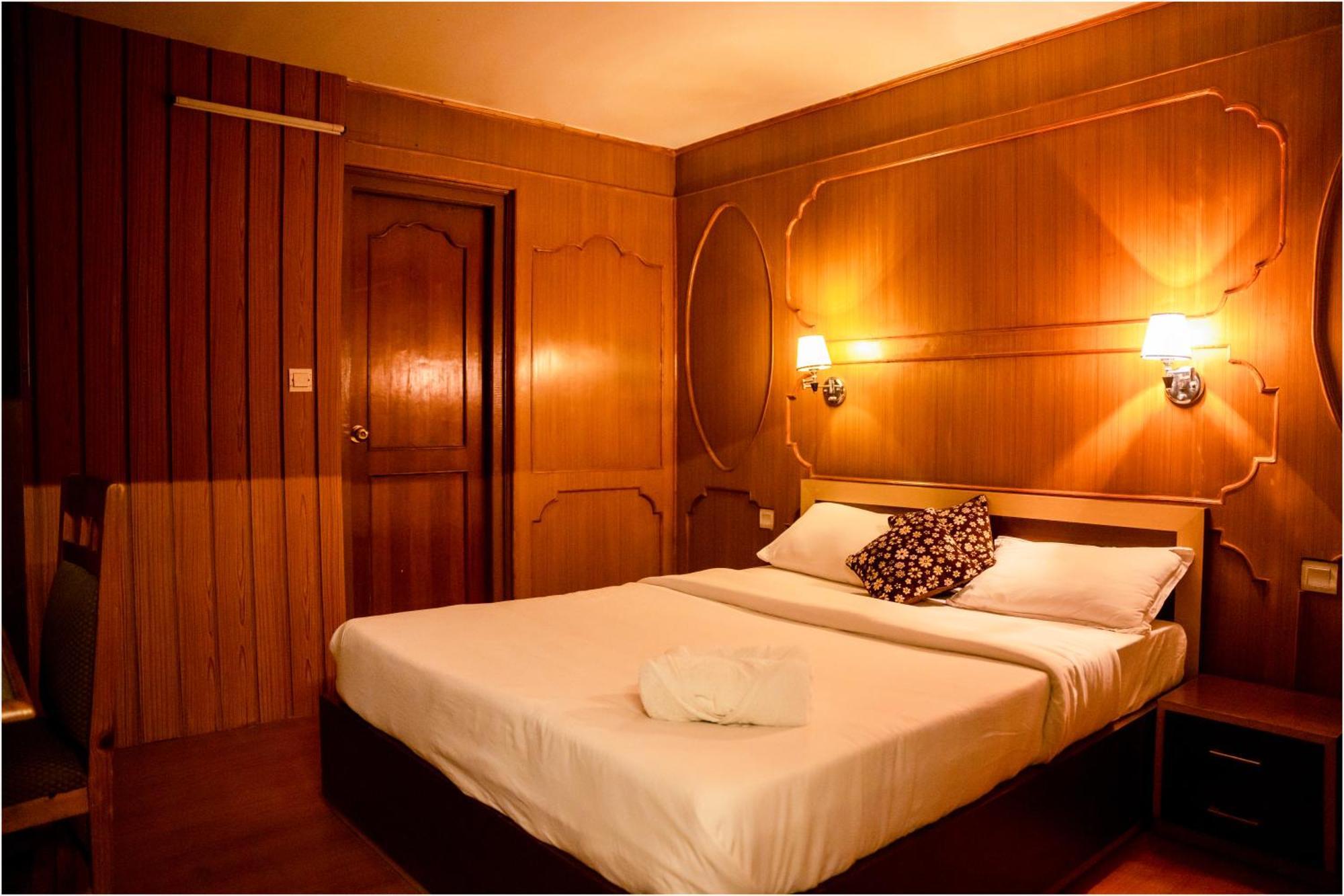 Nag Pukhu Guest House Бхактапур Экстерьер фото