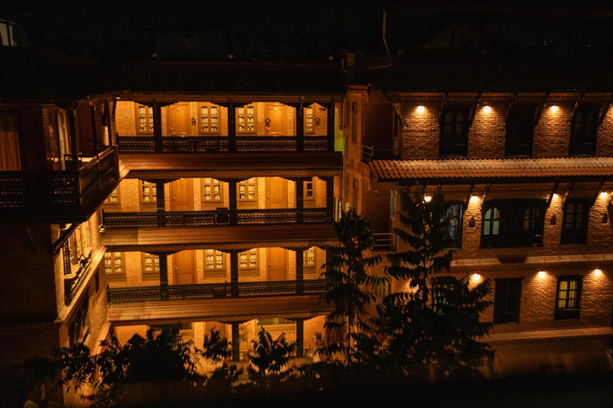 Nag Pukhu Guest House Бхактапур Экстерьер фото