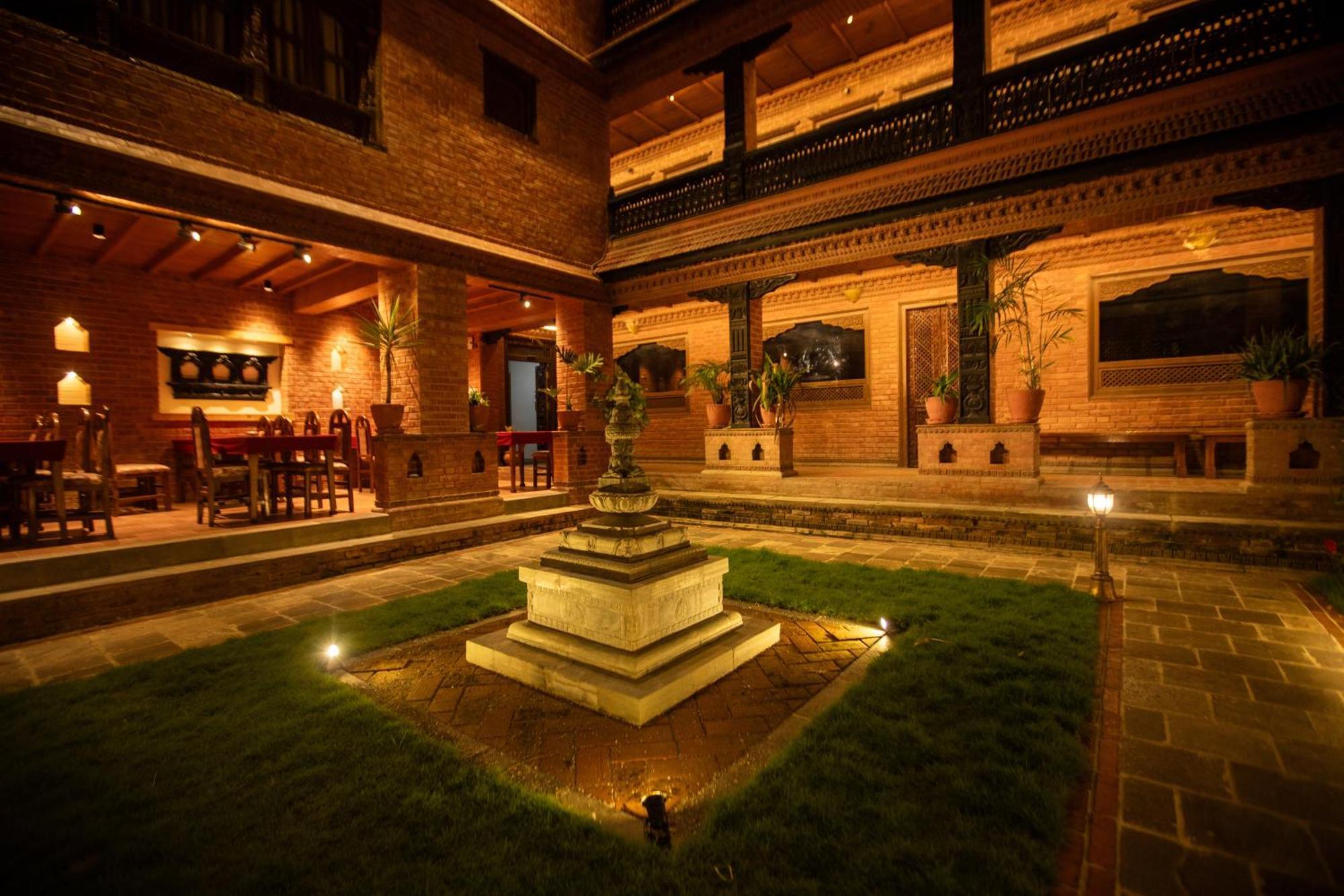 Nag Pukhu Guest House Бхактапур Экстерьер фото